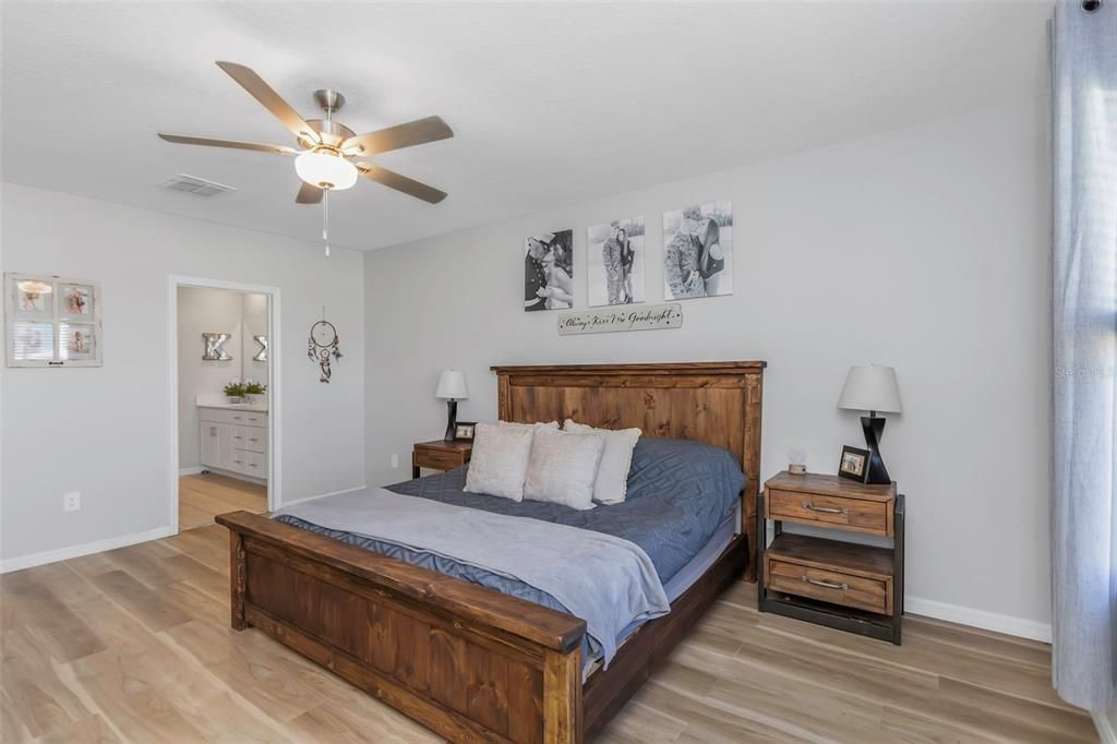 Active With Contract: $499,990 (6 beds, 3 baths, 3326 Square Feet)