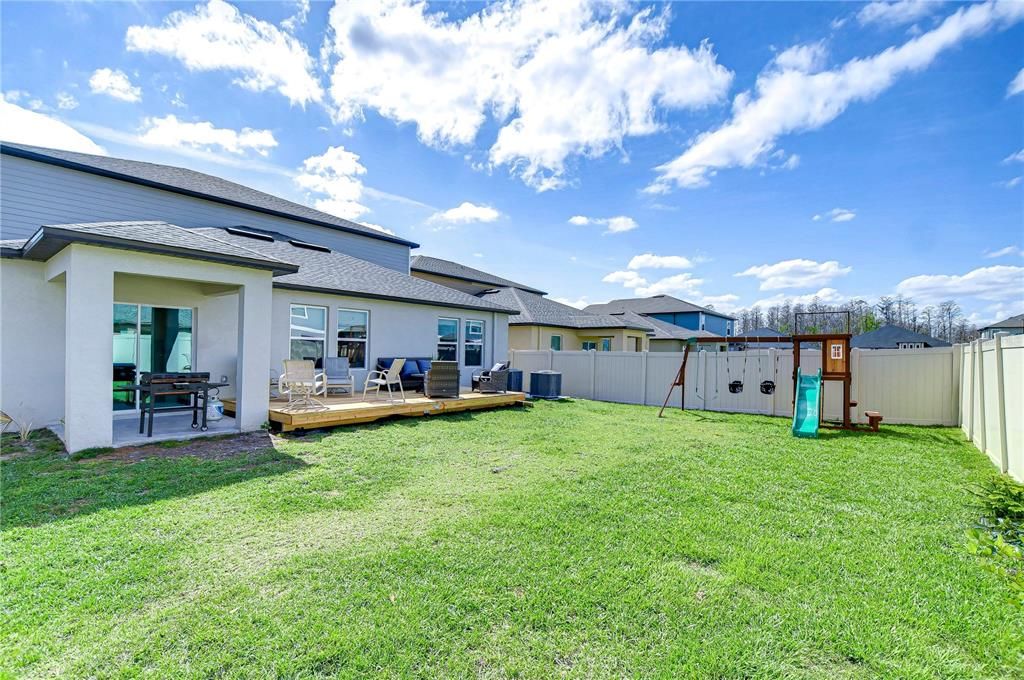 Active With Contract: $499,990 (6 beds, 3 baths, 3326 Square Feet)