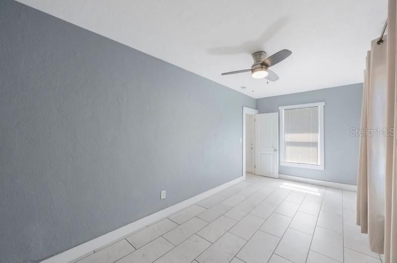 出租: $1,395 (1 贝兹, 1 浴室, 1902 平方英尺)