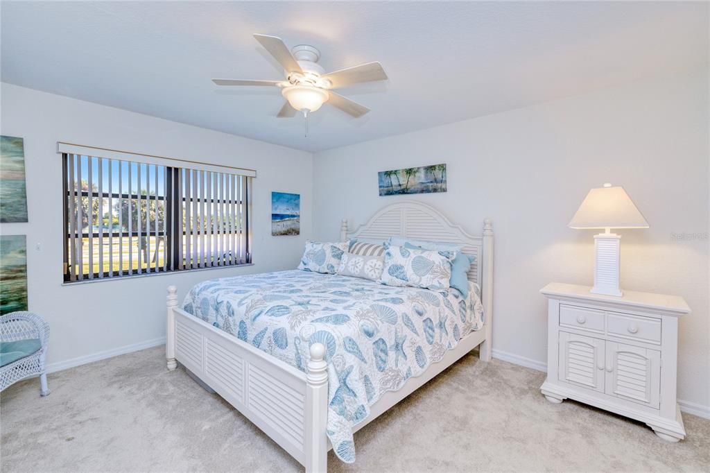 待售: $135,000 (2 贝兹, 2 浴室, 1153 平方英尺)