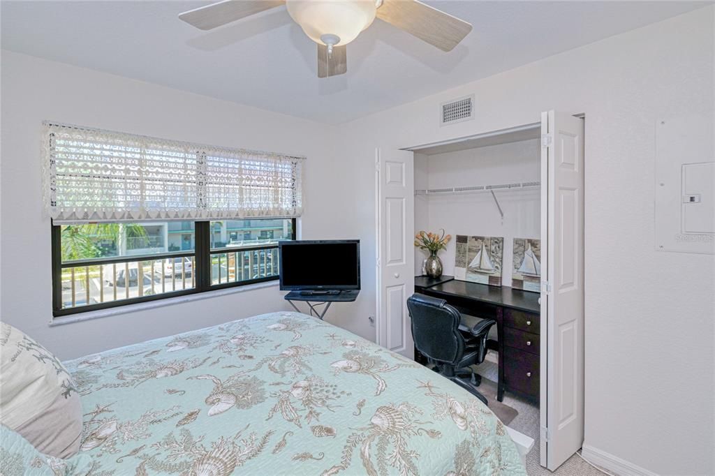 待售: $135,000 (2 贝兹, 2 浴室, 1153 平方英尺)