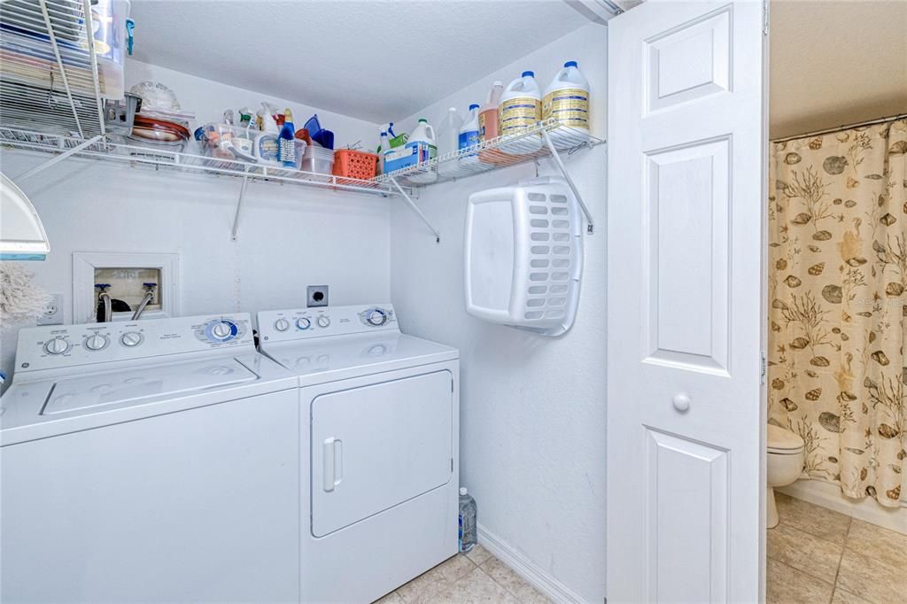 待售: $135,000 (2 贝兹, 2 浴室, 1153 平方英尺)