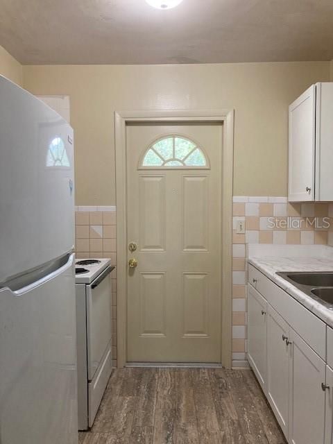 В аренду: $1,300 (2 спален, 1 ванн, 682 Квадратных фут)