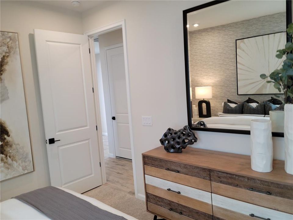 На продажу: $583,000 (2 спален, 2 ванн, 1916 Квадратных фут)