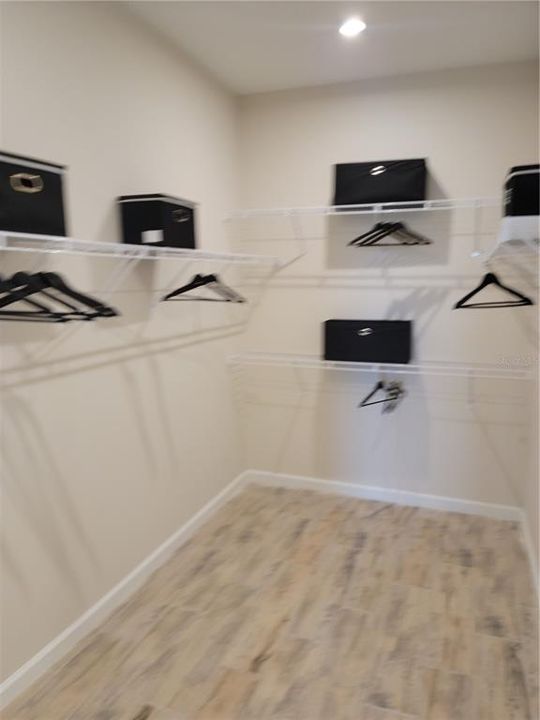 На продажу: $583,000 (2 спален, 2 ванн, 1916 Квадратных фут)