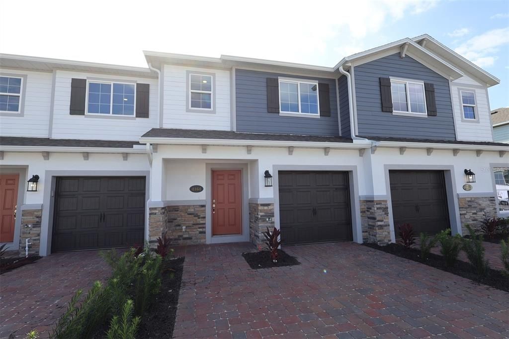 En Venta: $431,990 (3 camas, 2 baños, 1569 Pies cuadrados)