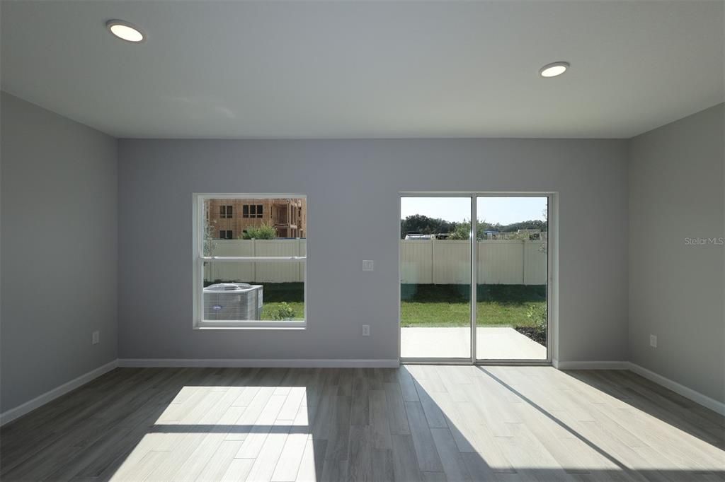 En Venta: $431,990 (3 camas, 2 baños, 1569 Pies cuadrados)