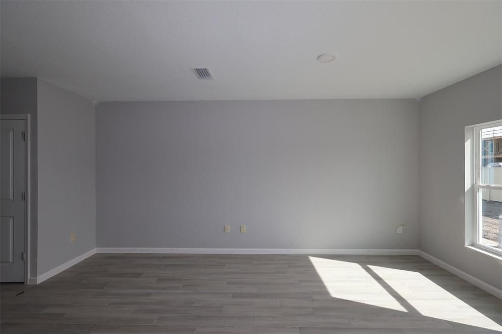 En Venta: $431,990 (3 camas, 2 baños, 1569 Pies cuadrados)