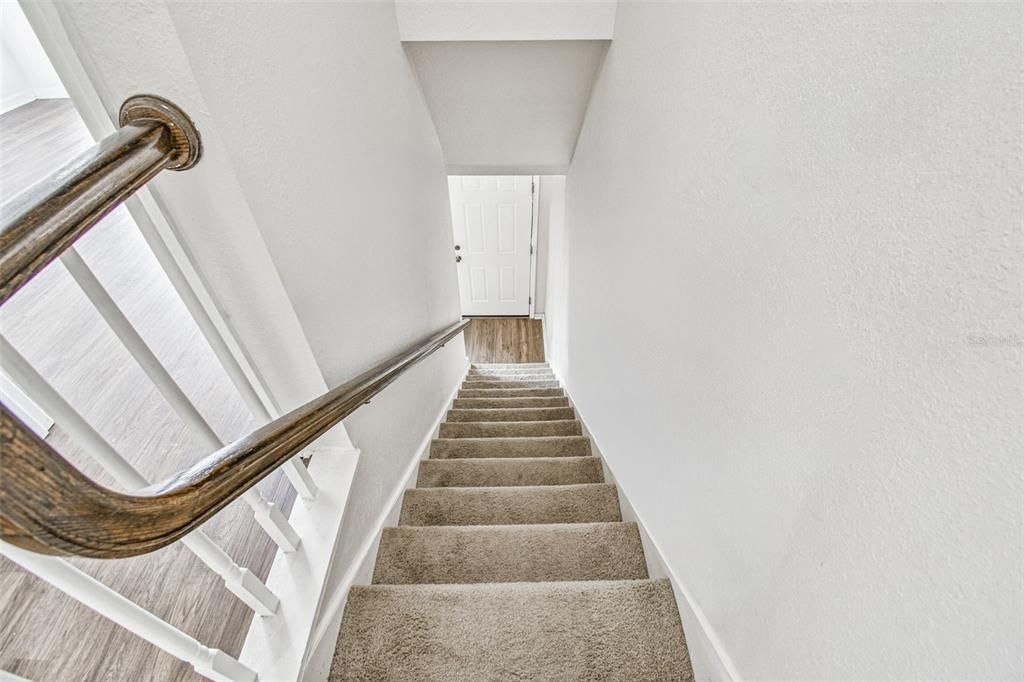 For Sale: $175,000 (2 beds, 1 baths, 958 Square Feet)