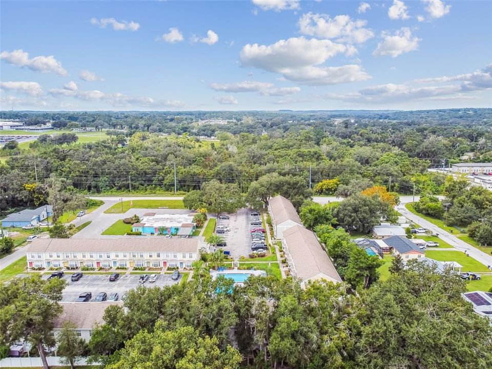 For Sale: $175,000 (2 beds, 1 baths, 958 Square Feet)