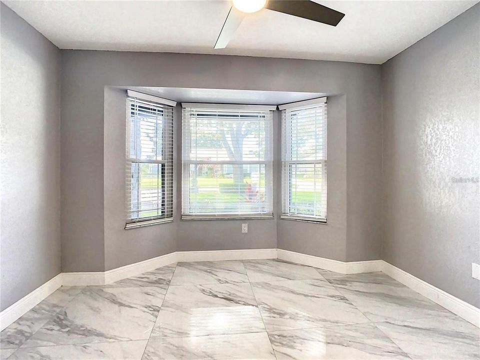 待售: $830,000 (5 贝兹, 4 浴室, 3149 平方英尺)