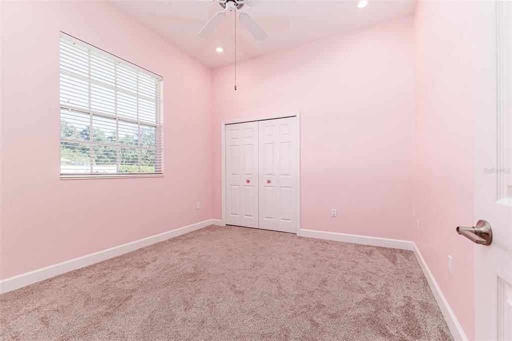 Под контрактом: $624,950 (4 спален, 3 ванн, 2718 Квадратных фут)