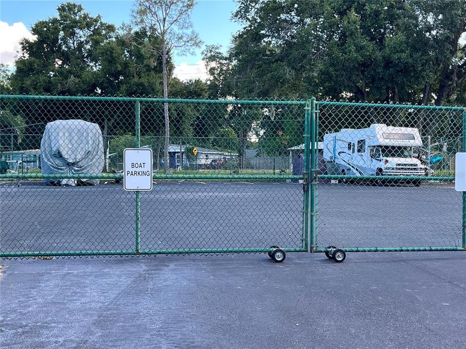 На продажу: $145,000 (1 спален, 1 ванн, 712 Квадратных фут)