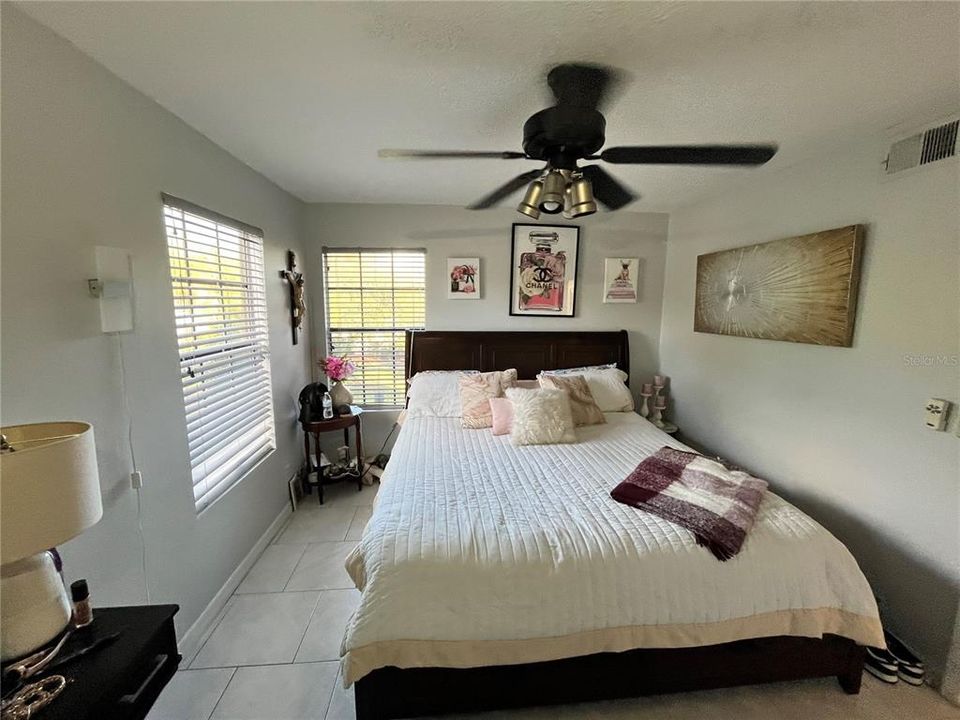 На продажу: $145,000 (1 спален, 1 ванн, 712 Квадратных фут)