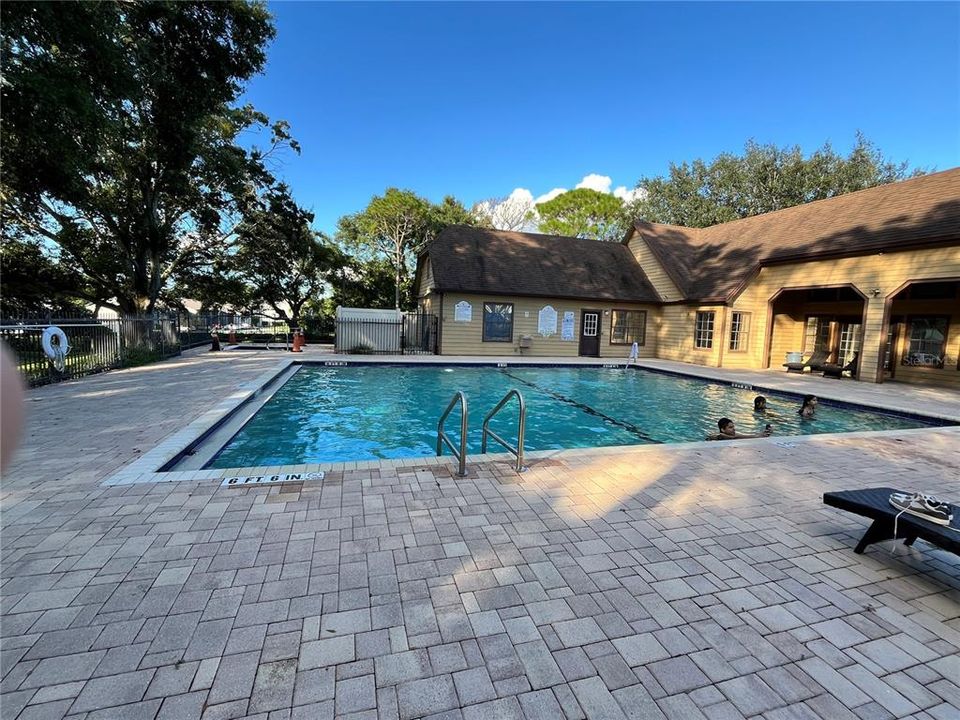 На продажу: $145,000 (1 спален, 1 ванн, 712 Квадратных фут)