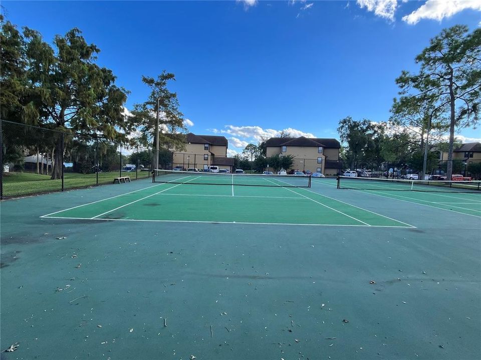 На продажу: $145,000 (1 спален, 1 ванн, 712 Квадратных фут)