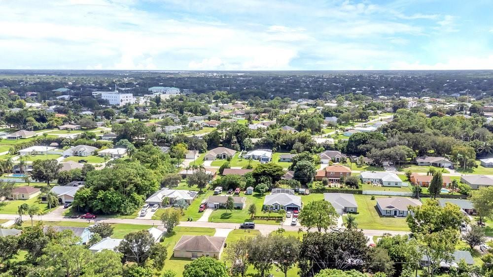 На продажу: $330,000 (3 спален, 2 ванн, 1211 Квадратных фут)