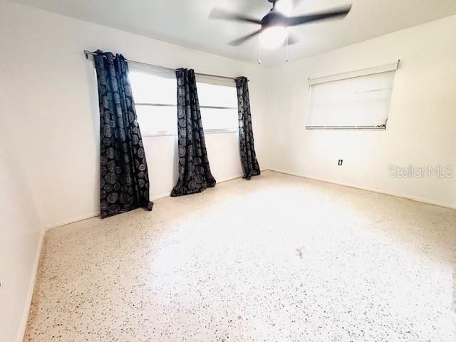 В аренду: $1,950 (2 спален, 2 ванн, 896 Квадратных фут)