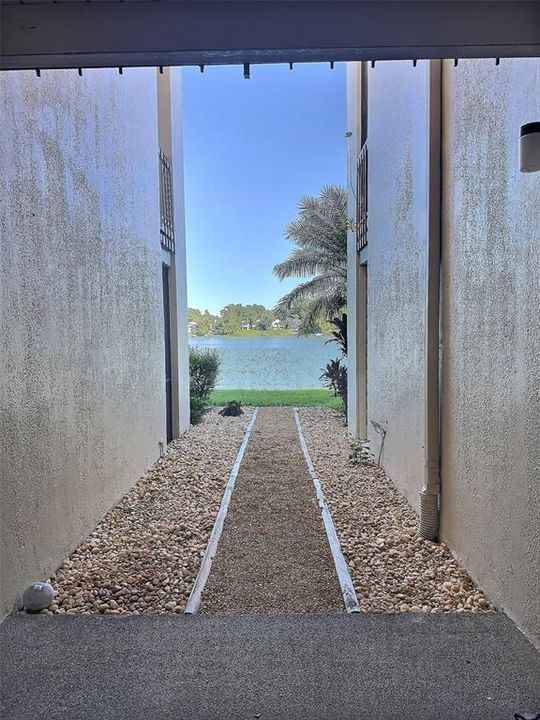 For Sale: $136,000 (1 beds, 1 baths, 607 Square Feet)