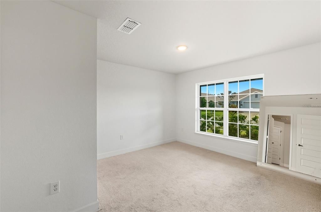 For Rent: $2,350 (4 beds, 3 baths, 2237 Square Feet)