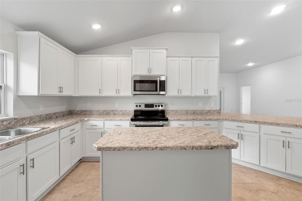 For Rent: $2,350 (4 beds, 3 baths, 2237 Square Feet)