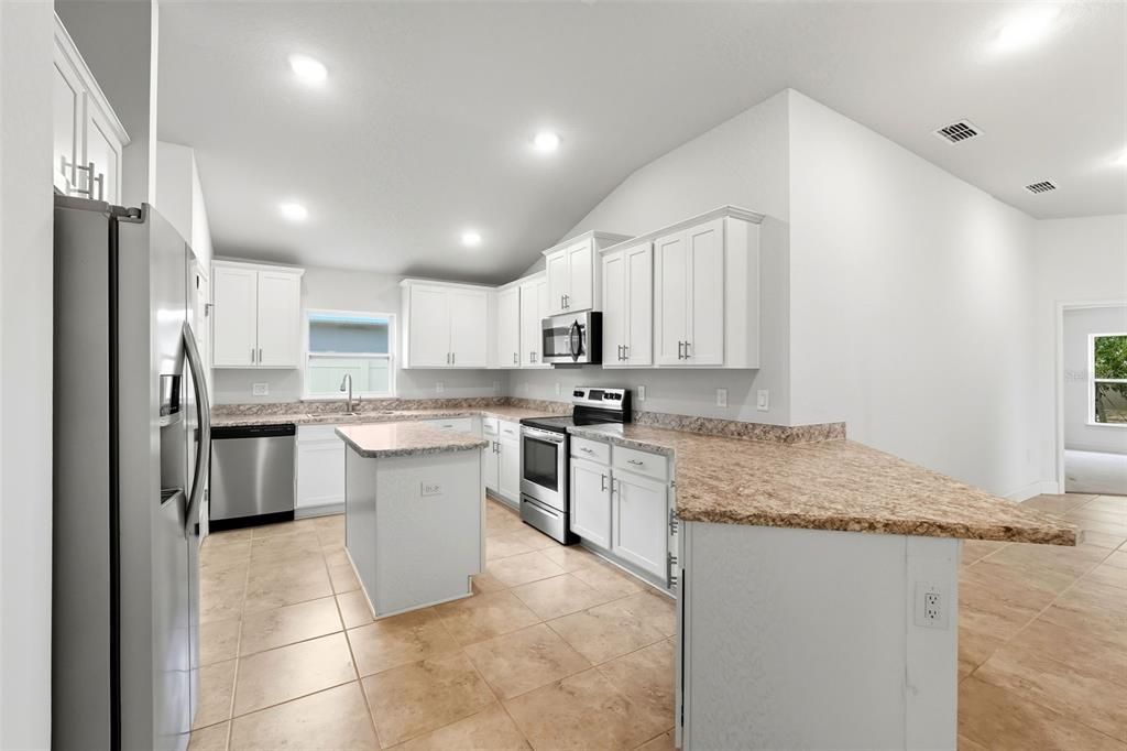 For Rent: $2,350 (4 beds, 3 baths, 2237 Square Feet)