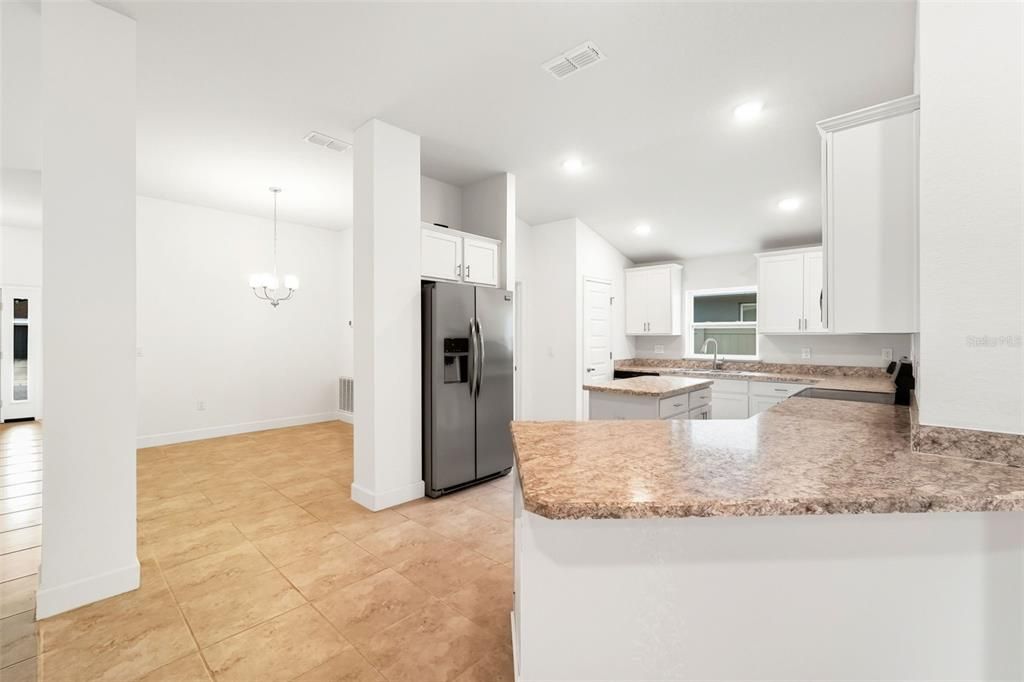 For Rent: $2,350 (4 beds, 3 baths, 2237 Square Feet)