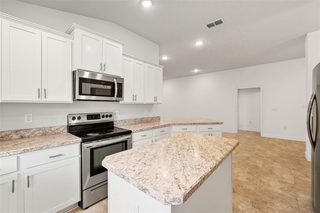 For Rent: $2,350 (4 beds, 3 baths, 2237 Square Feet)