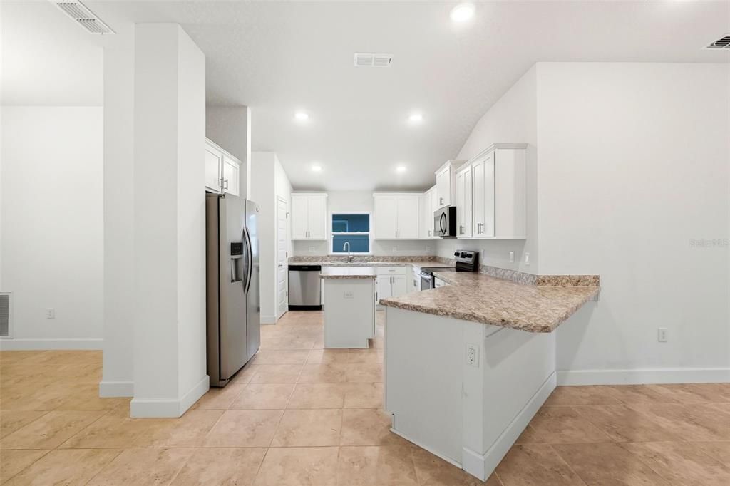 For Rent: $2,350 (4 beds, 3 baths, 2237 Square Feet)