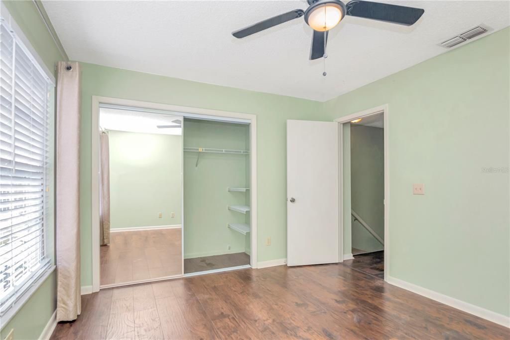 待售: $225,000 (2 贝兹, 2 浴室, 1184 平方英尺)