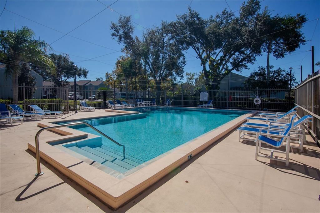 待售: $225,000 (2 贝兹, 2 浴室, 1184 平方英尺)