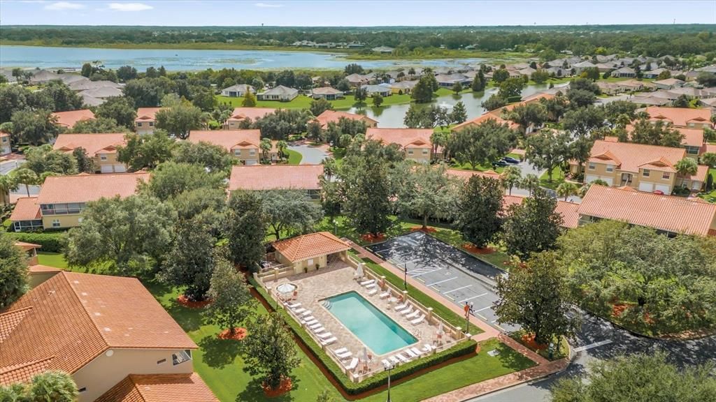 Под контрактом: $335,000 (3 спален, 2 ванн, 1916 Квадратных фут)