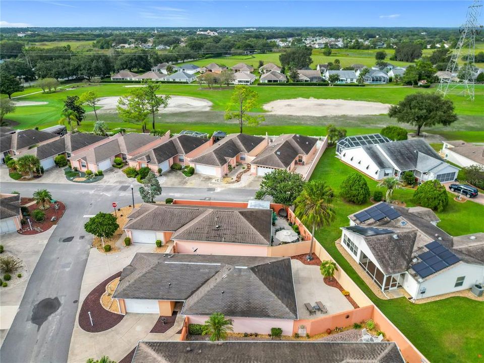 Activo con contrato: $249,000 (2 camas, 2 baños, 970 Pies cuadrados)