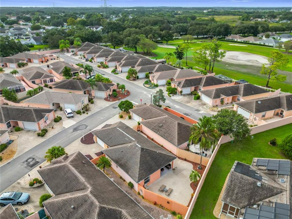 Activo con contrato: $249,000 (2 camas, 2 baños, 970 Pies cuadrados)