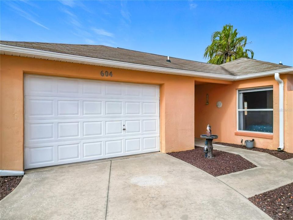 Activo con contrato: $249,000 (2 camas, 2 baños, 970 Pies cuadrados)