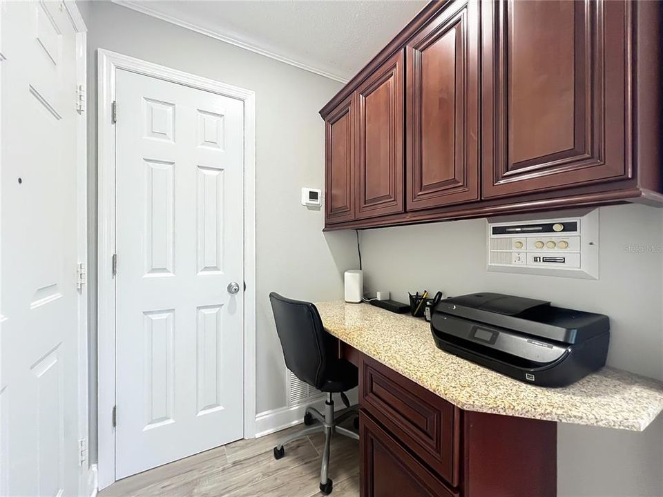 Activo con contrato: $249,000 (2 camas, 2 baños, 970 Pies cuadrados)