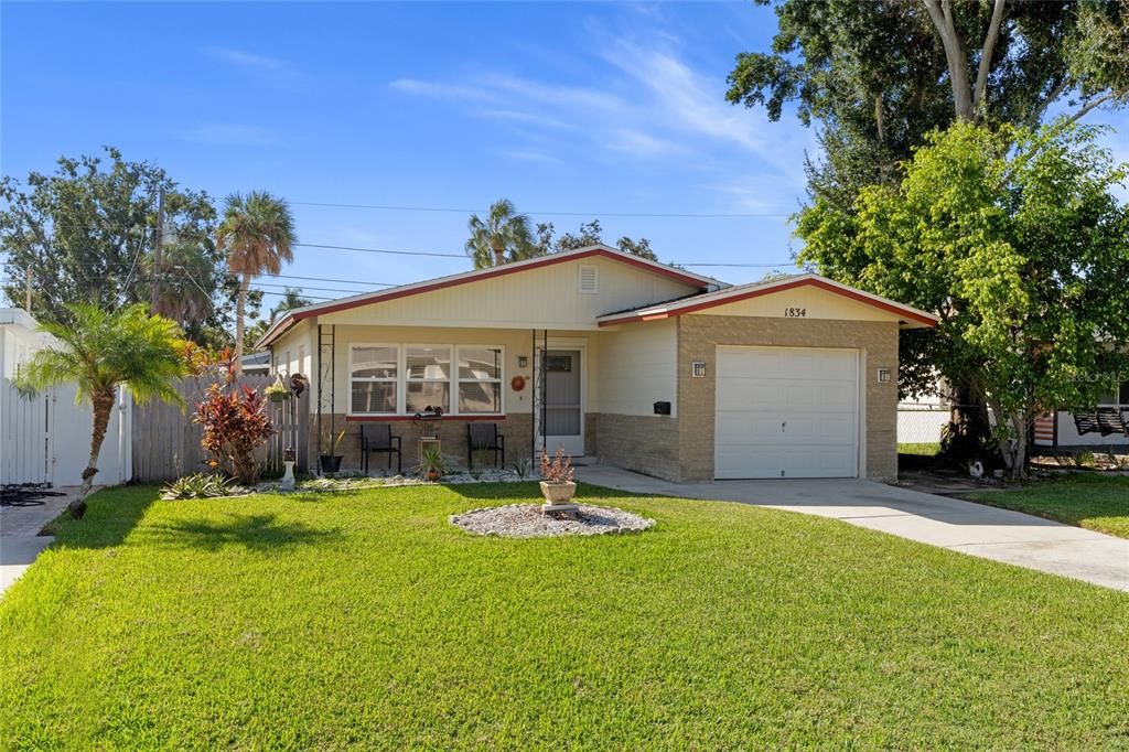 Vendido Recientemente: $188,000 (2 camas, 2 baños, 1091 Pies cuadrados)