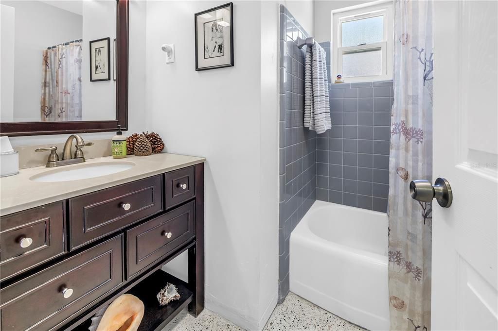 Active With Contract: $525,000 (3 beds, 2 baths, 1324 Square Feet)