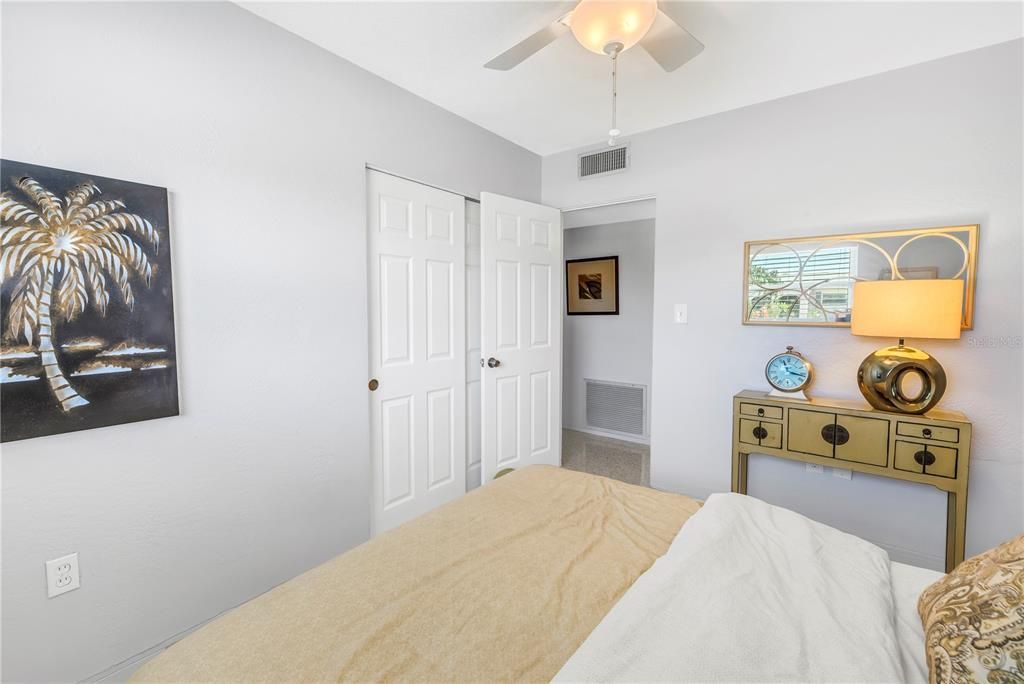 Active With Contract: $525,000 (3 beds, 2 baths, 1324 Square Feet)