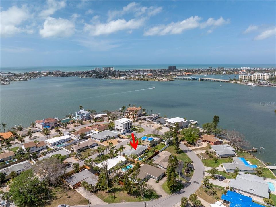 Active With Contract: $525,000 (3 beds, 2 baths, 1324 Square Feet)