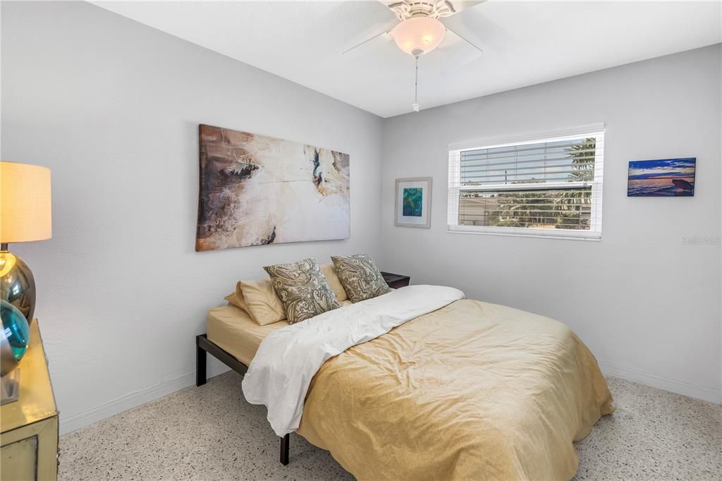 Active With Contract: $525,000 (3 beds, 2 baths, 1324 Square Feet)