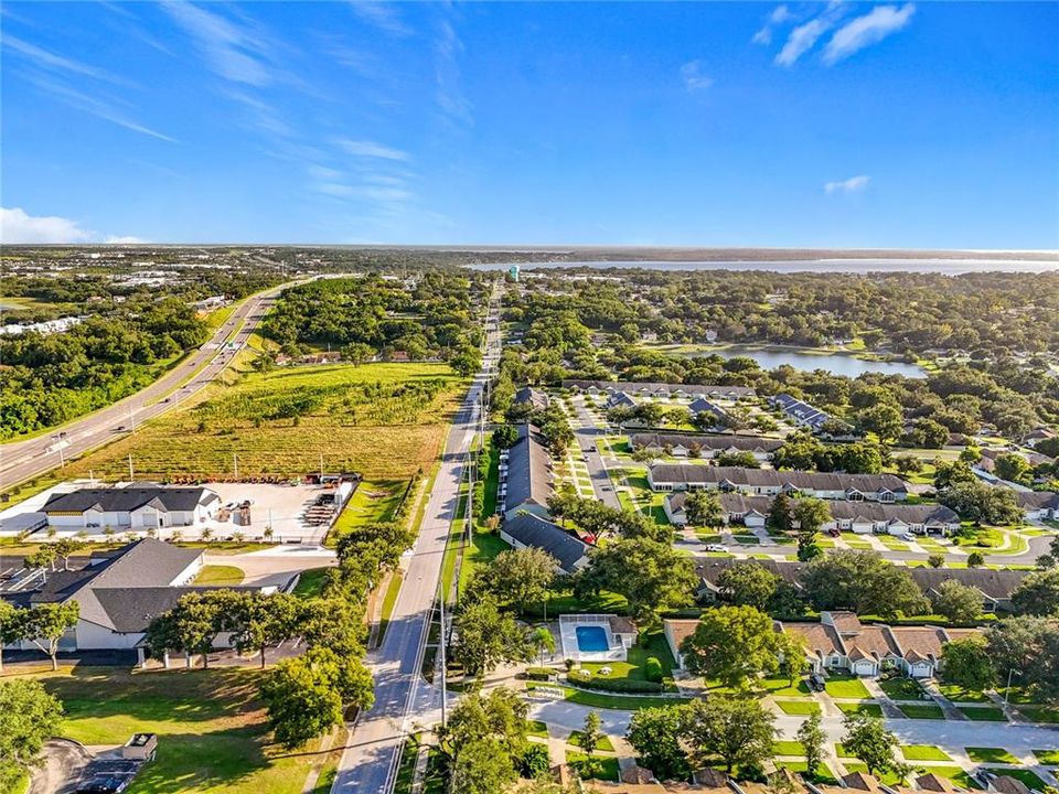 For Sale: $279,000 (2 beds, 2 baths, 1124 Square Feet)