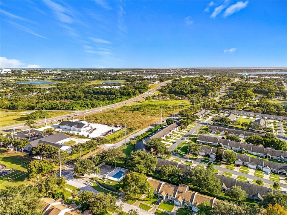 For Sale: $279,000 (2 beds, 2 baths, 1124 Square Feet)