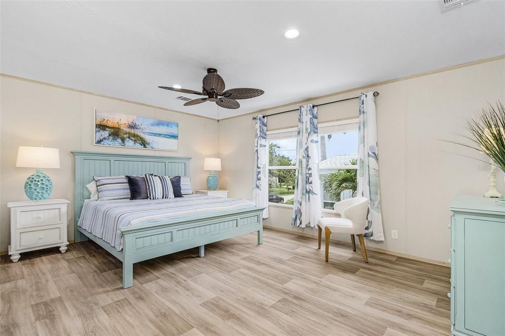 На продажу: $399,000 (3 спален, 2 ванн, 1412 Квадратных фут)