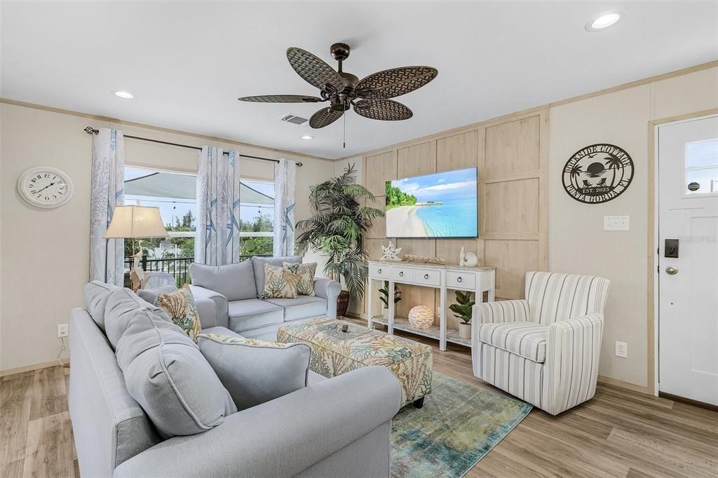 На продажу: $399,000 (3 спален, 2 ванн, 1412 Квадратных фут)