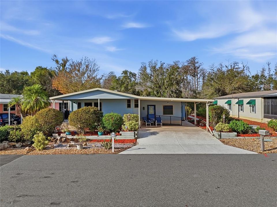 Под контрактом: $215,000 (2 спален, 2 ванн, 1456 Квадратных фут)