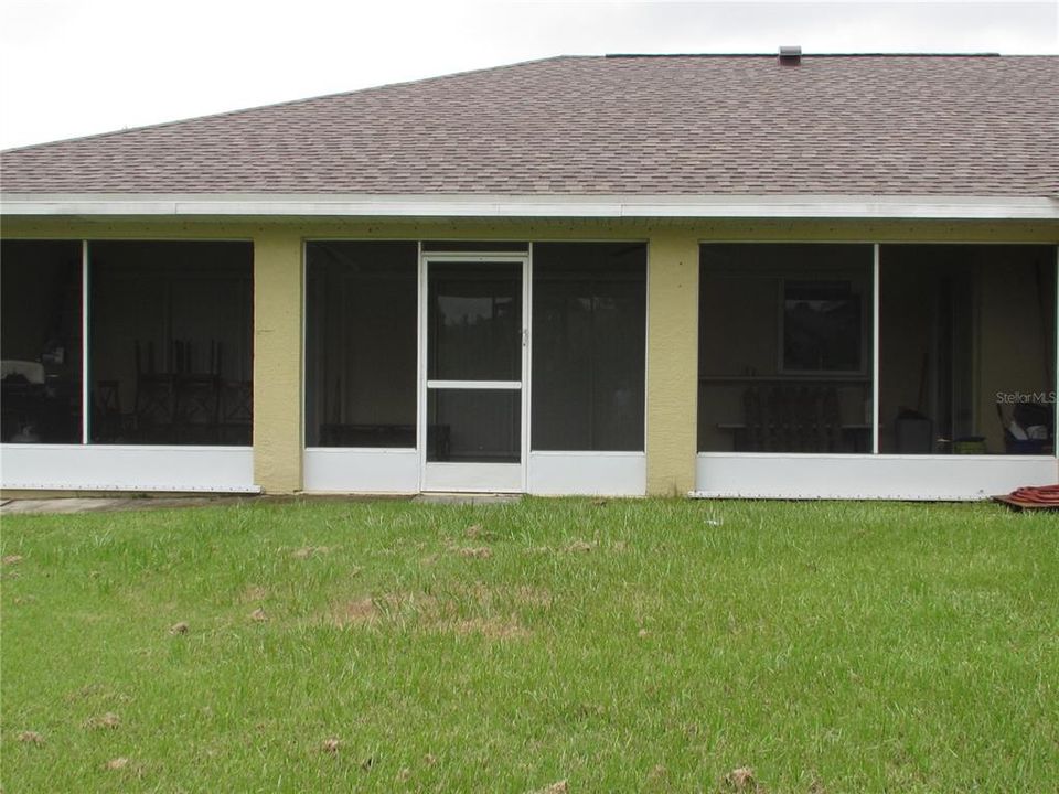 Activo con contrato: $2,000 (4 camas, 2 baños, 2346 Pies cuadrados)