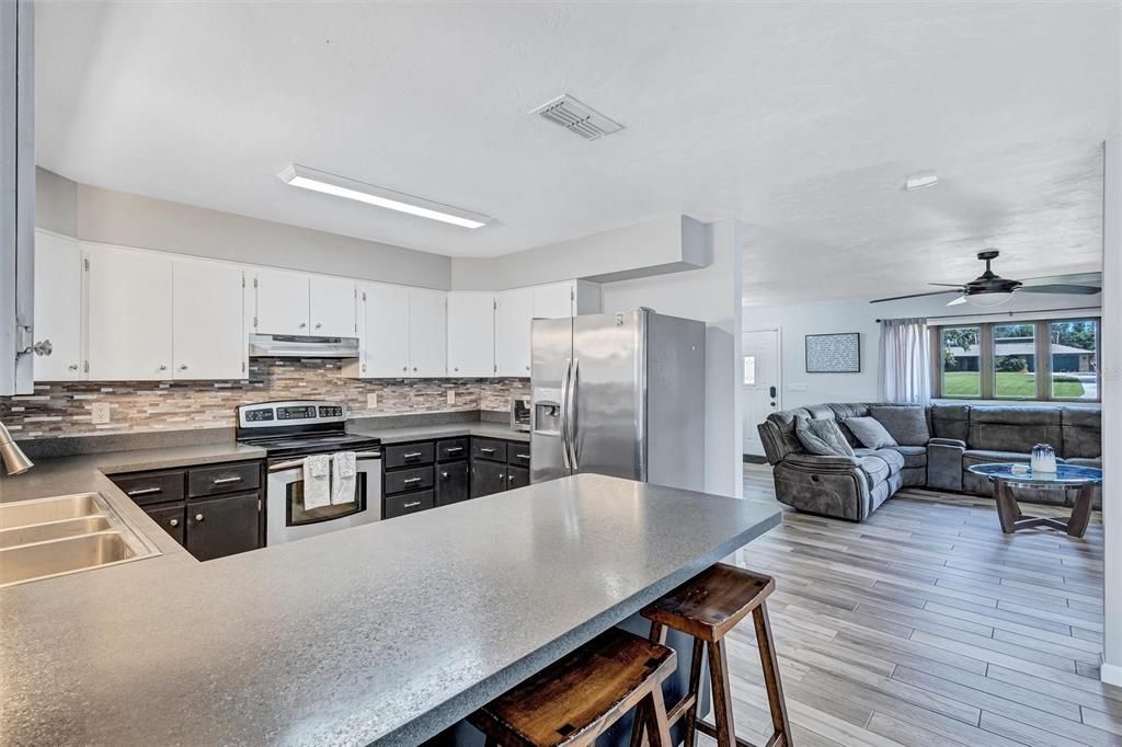 For Sale: $650,000 (4 beds, 2 baths, 2016 Square Feet)