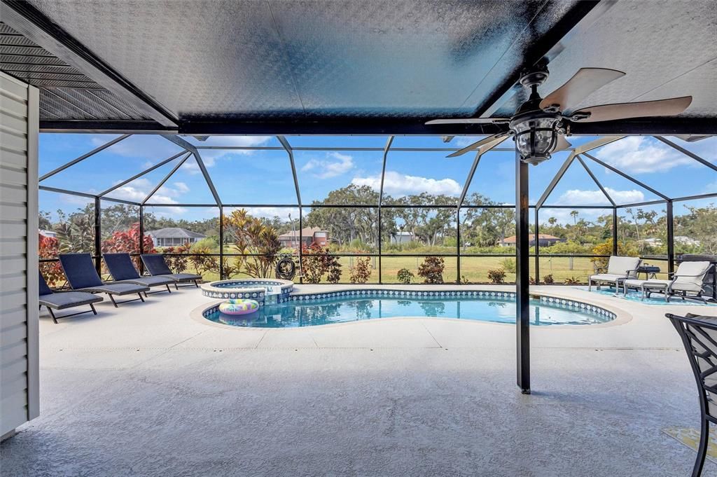 For Sale: $650,000 (4 beds, 2 baths, 2016 Square Feet)