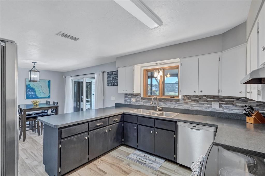 For Sale: $650,000 (4 beds, 2 baths, 2016 Square Feet)